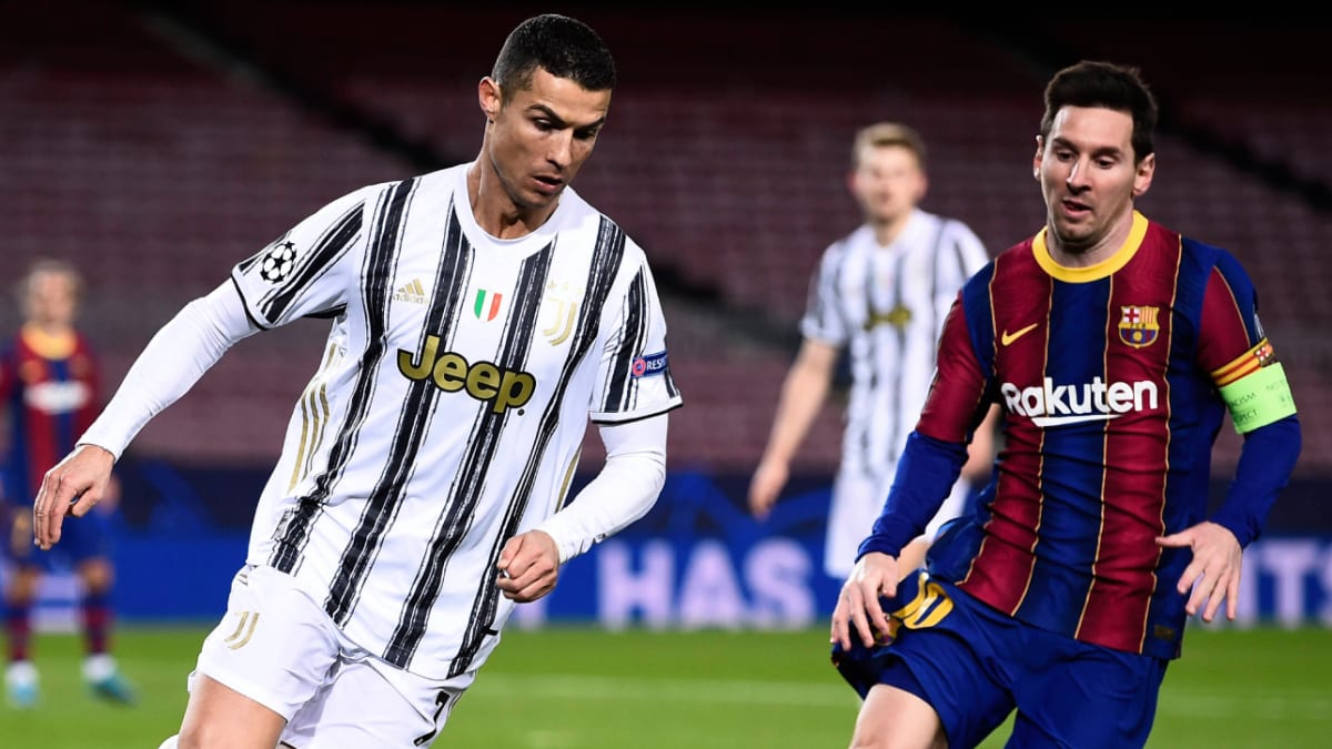 Photo of Lionel Messi, Cristiano Ronaldo Playing Chess Goes Viral