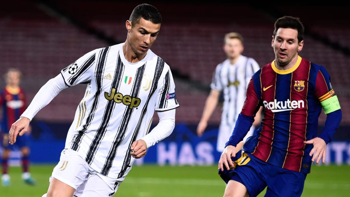 Photo of Lionel Messi, Cristiano Ronaldo Playing Chess Goes Viral - Sports  Illustrated