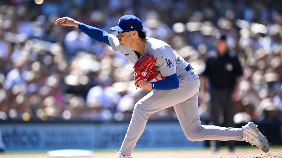 Dodgers reliever Joe Kelly pitching well despite sore legs - Los