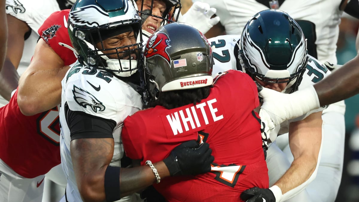 Eagles 3-0 After Win Over Buccaneers During MNF - Sports Illustrated