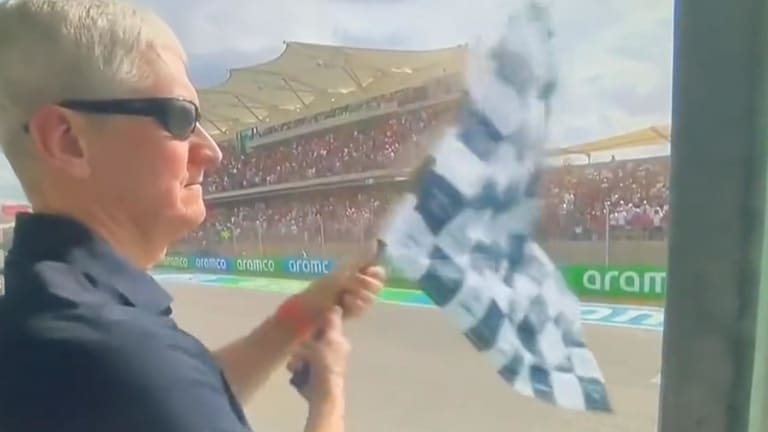 F1 Fans Blow Up Over Apple CEO For "Lamest Checkered Flag Wave" At Austin GP