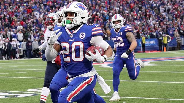Hines runs to glory during last year's regular season finale