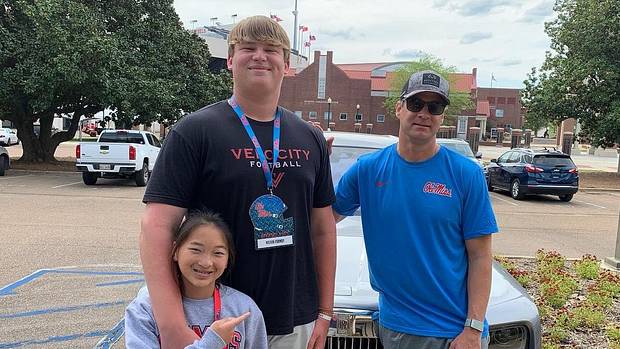 Ole Miss Rebels Recruiting Tracker: Top Football Target Formby to Commit on Monday, Rebels a Finalist - The Grove Report – Sports Illustrated at Ole Miss - Vimarsana News