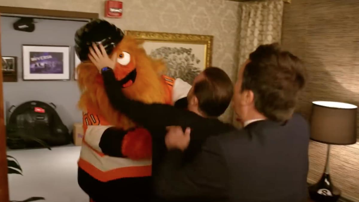 Jimmy Fallon accepts bet from New Jersey Devils' mascot . . . and