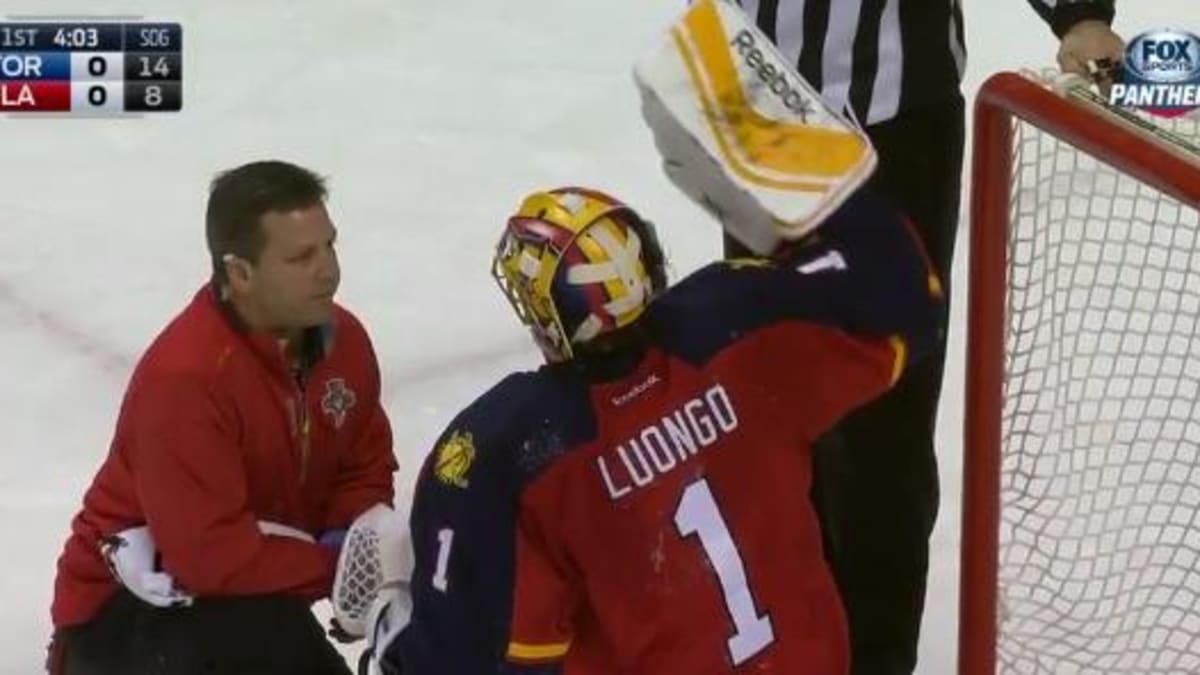 Roberto Luongo gives emotional tribute to Parkland victims