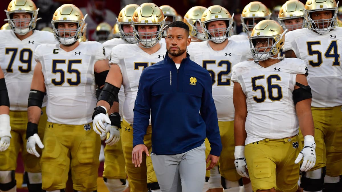 Notre Dame Football Midweek Mailbag - Sports Illustrated Notre Dame Fighting  Irish News, Analysis and More