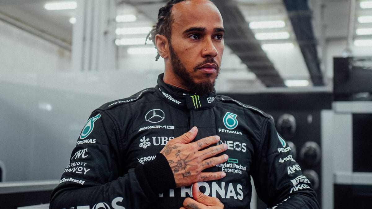 Lewis Hamilton 2023 Racing Suit / Mercedes AMG F1 – GPHelmet