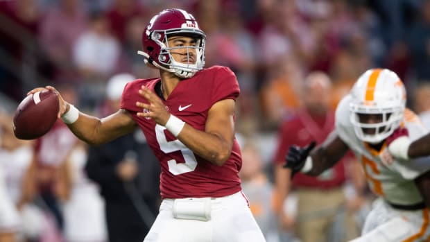 Alabama quarterback Bryce Young (9) during a football game between the Tennessee Volunteers and the Alabama Crimson Tide at Bryant-Denny Stadium in Tuscaloosa, Ala., on Saturday, Oct. 23, 2021