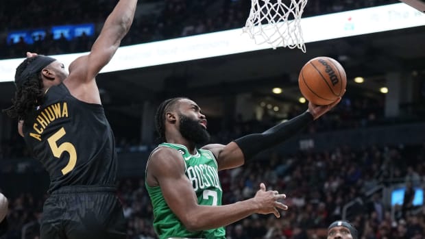 The Top 5 Plays from Saturday’s Celtics-Raptors Game