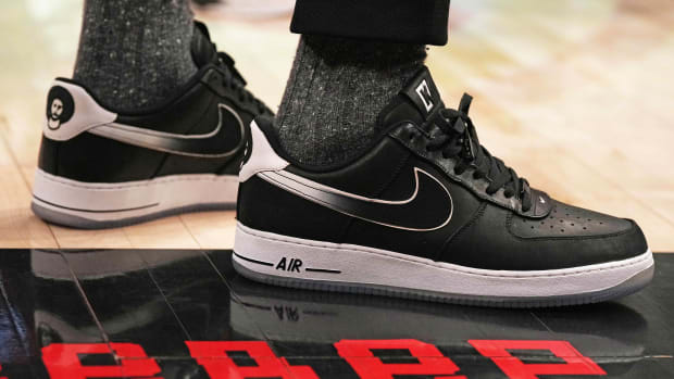 LeBron James Wears Nike Air Force 1 Low 'Colin Kaepernick