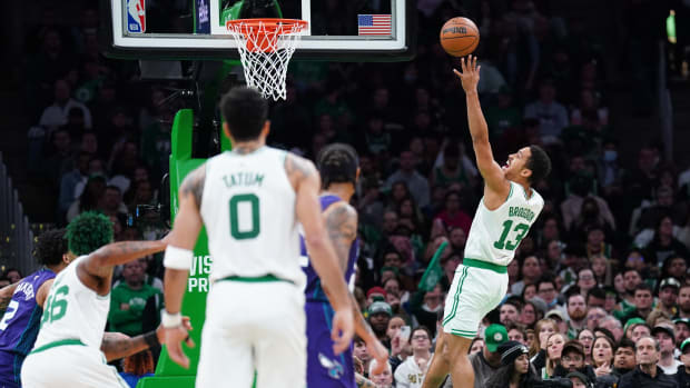 Here’s What Stood Out in Celtics’ Win vs. Hornets: Jayson Tatum Scores 35 Points in Three Quarters as Boston Cruises to Fourth-Straight Victory