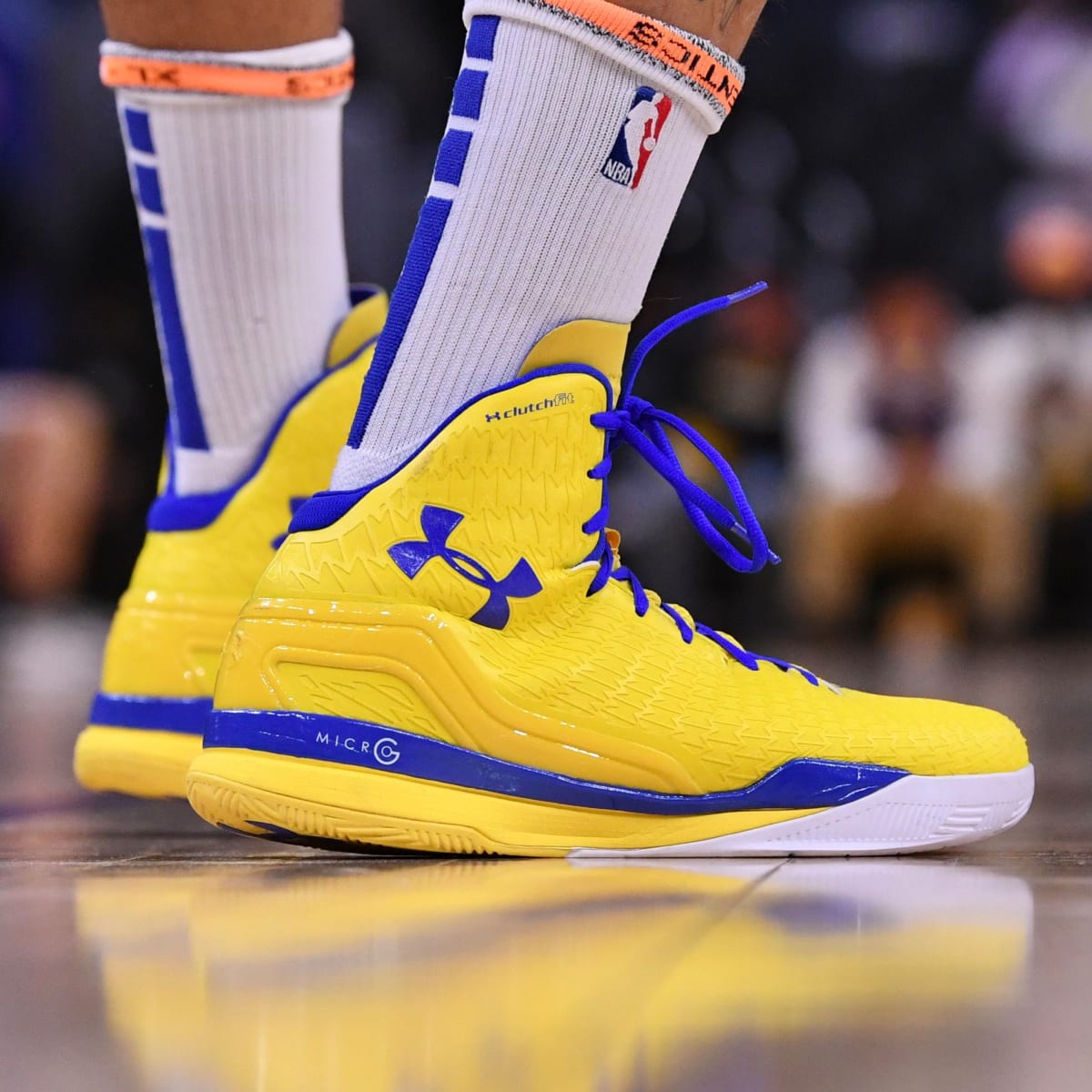 Stephen Curry Warms Up in Under ClutchFit Drive - Sports Illustrated FanNation Kicks News, Analysis and More