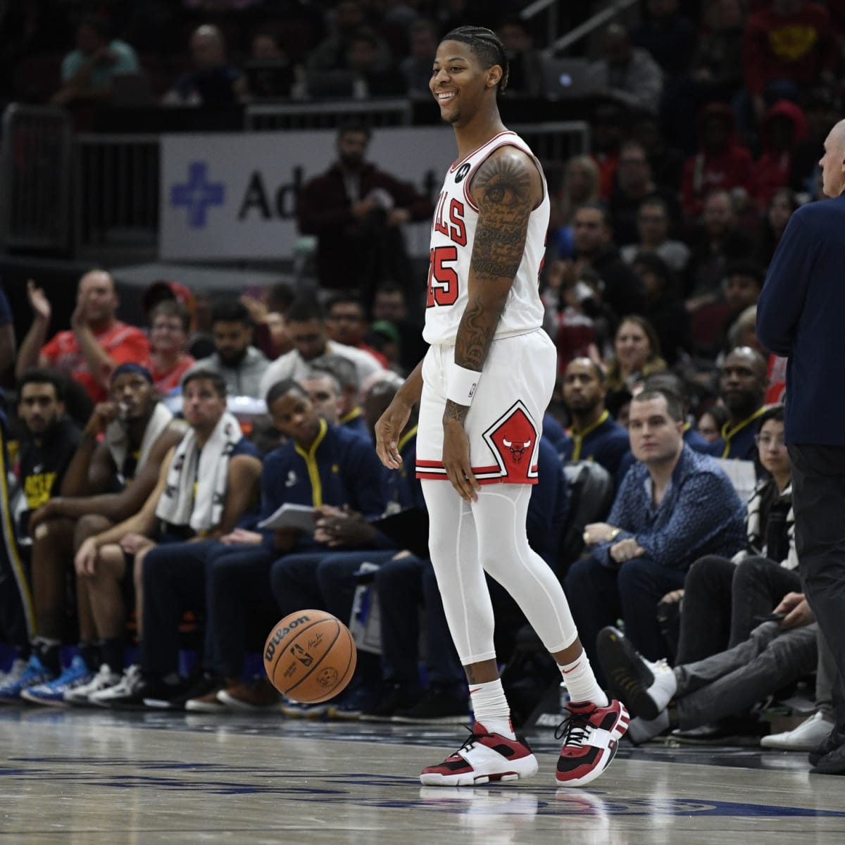 Siesta Sacrificio Horno Chicago Bulls rookie Dalen Terry is the newest Adidas pitchman - Sports  Illustrated Chicago Bulls News, Analysis and More
