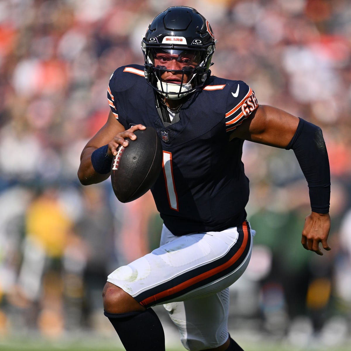 Chicago Bears QB And Ex-Ohio State Buckeye Justin Fields Nominated For  FedEx Air Player of the Week - Sports Illustrated Ohio State Buckeyes News,  Analysis and More