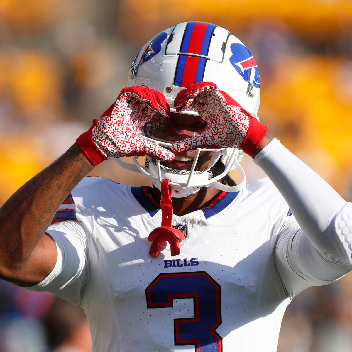 Damar Hamlin returns to the field at Highmark Stadium