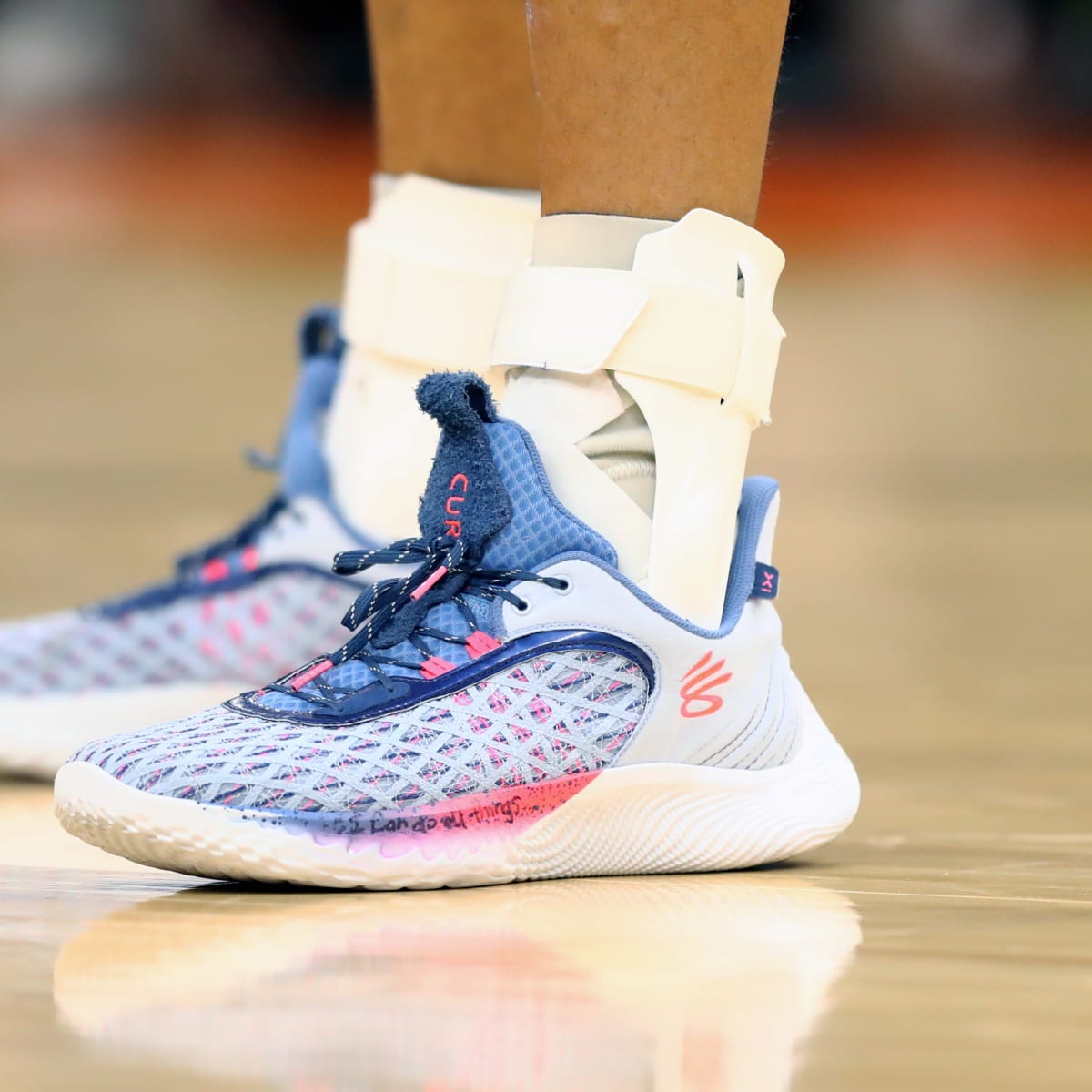 steph curry basketball shoes