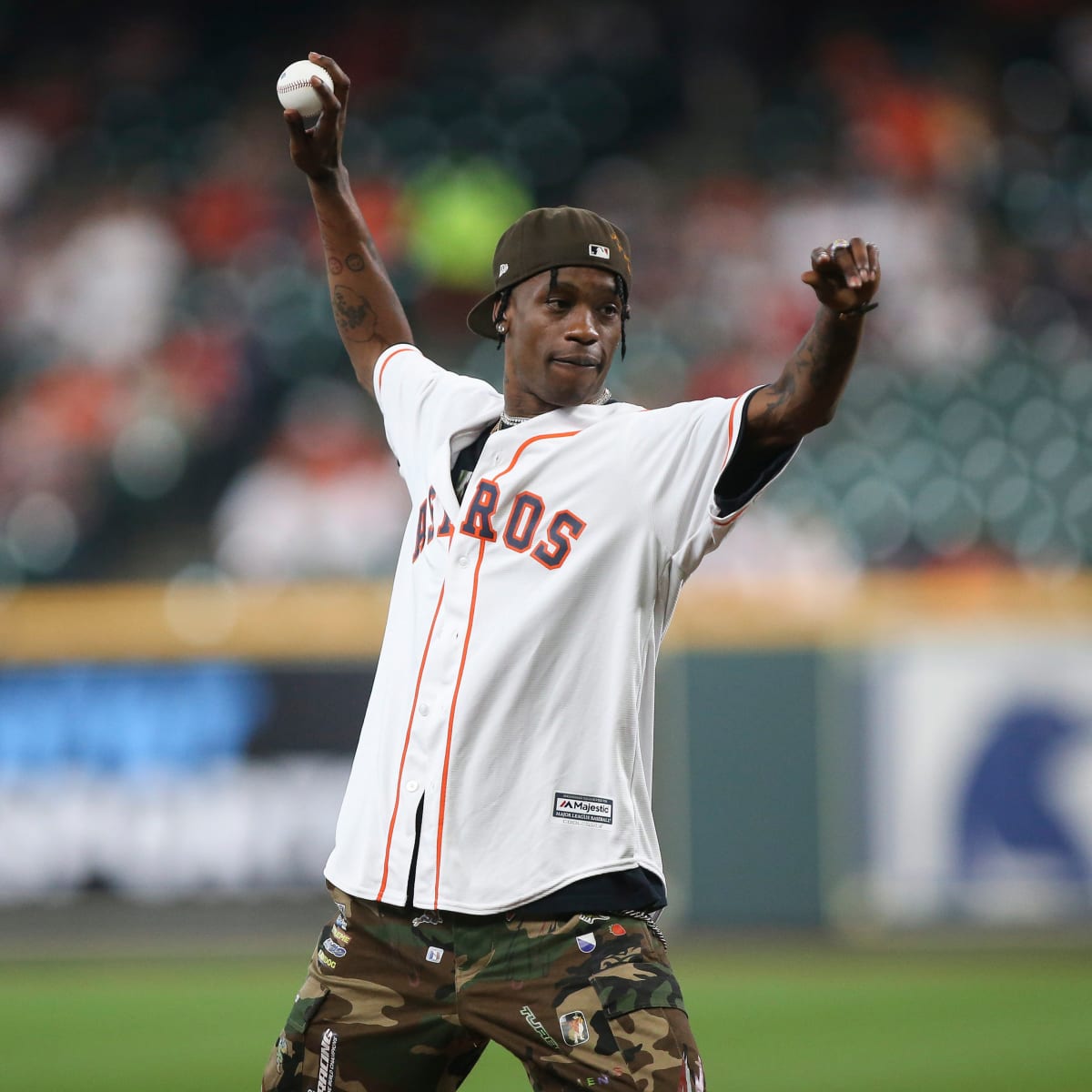 Travis Scott Gives His Newest Sneakers to Houston Astros - Sports