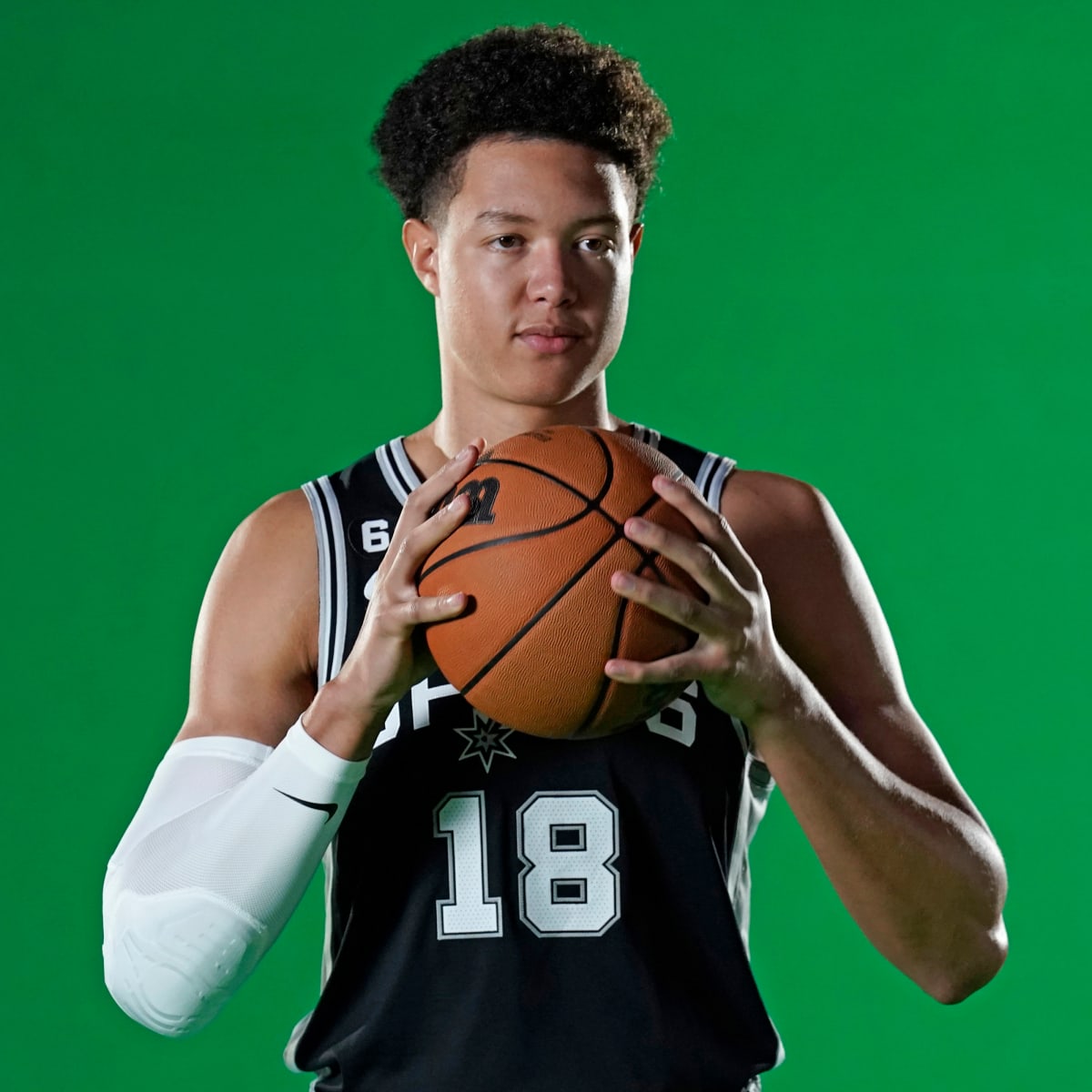 San Antonio Spurs claiming forward Isaiah Roby off waivers - ESPN