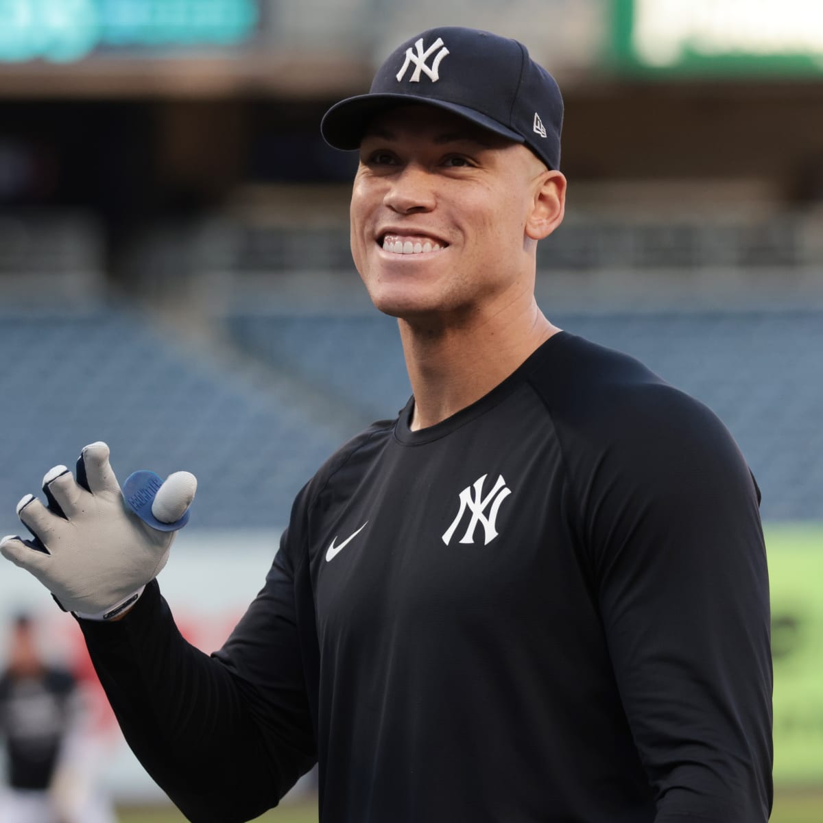 Aaron Judge Wears Travis Scott Shoes Before Yankees Playoff Game - Sports  Illustrated FanNation Kicks News, Analysis and More