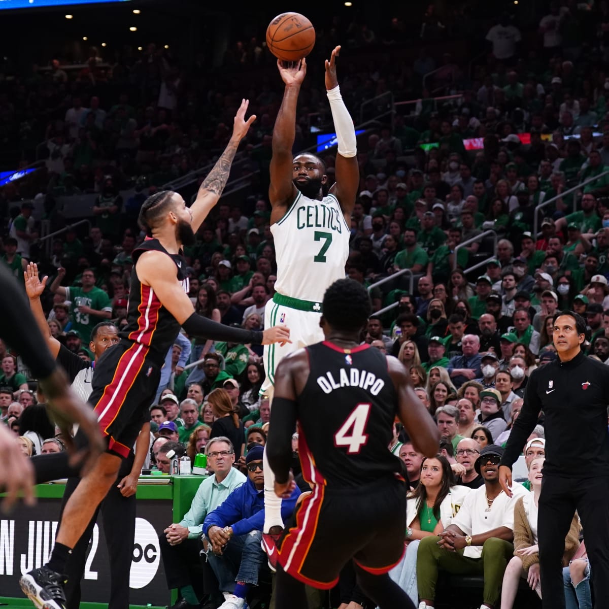 FanDuel Sportsbook on X: HEAT. CULTURE. The Miami Heat (+152 ML) take a  commanding 3-0 lead over the Boston Celtics 💪  / X