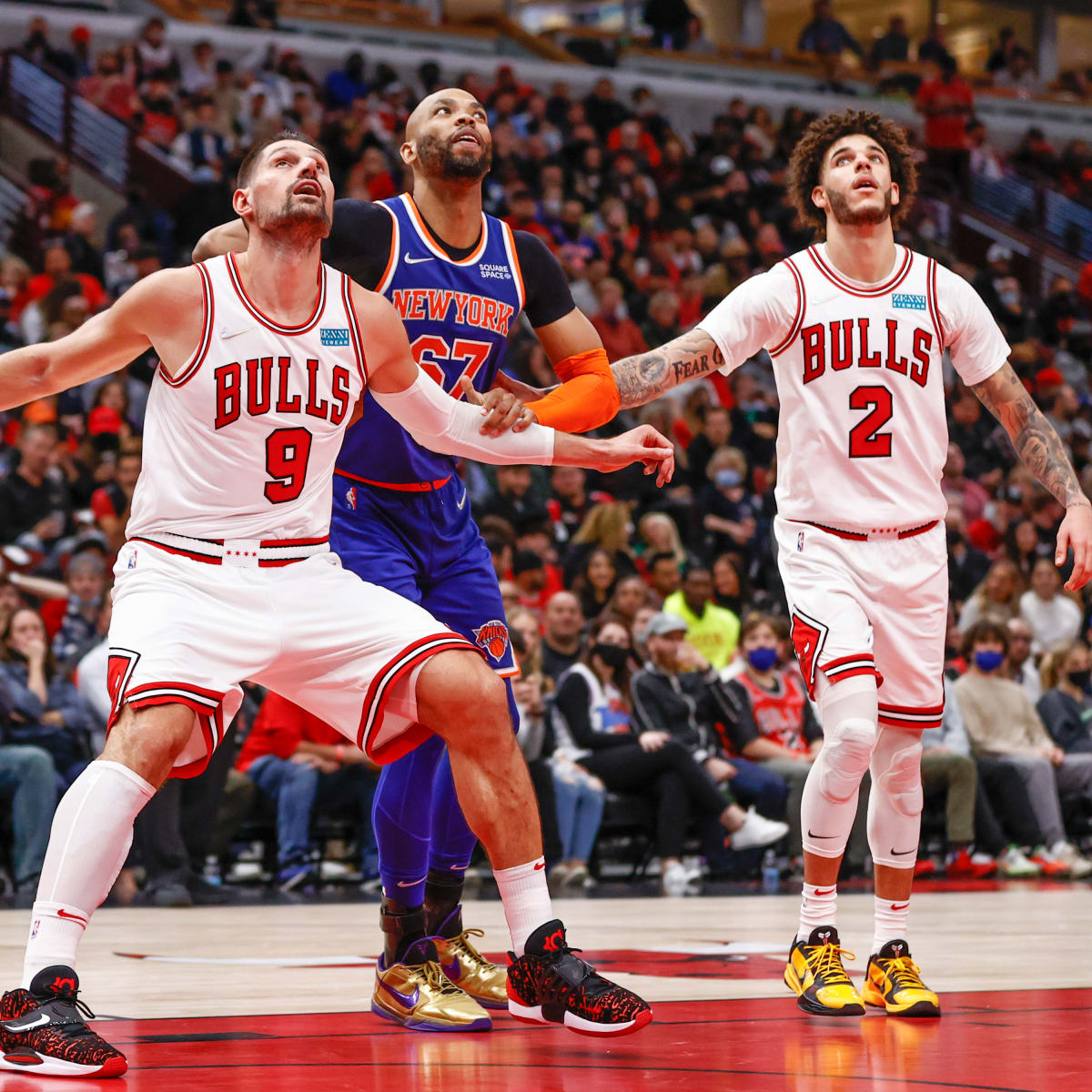 Bulls rule out Lonzo Ball's return for season, playoffs