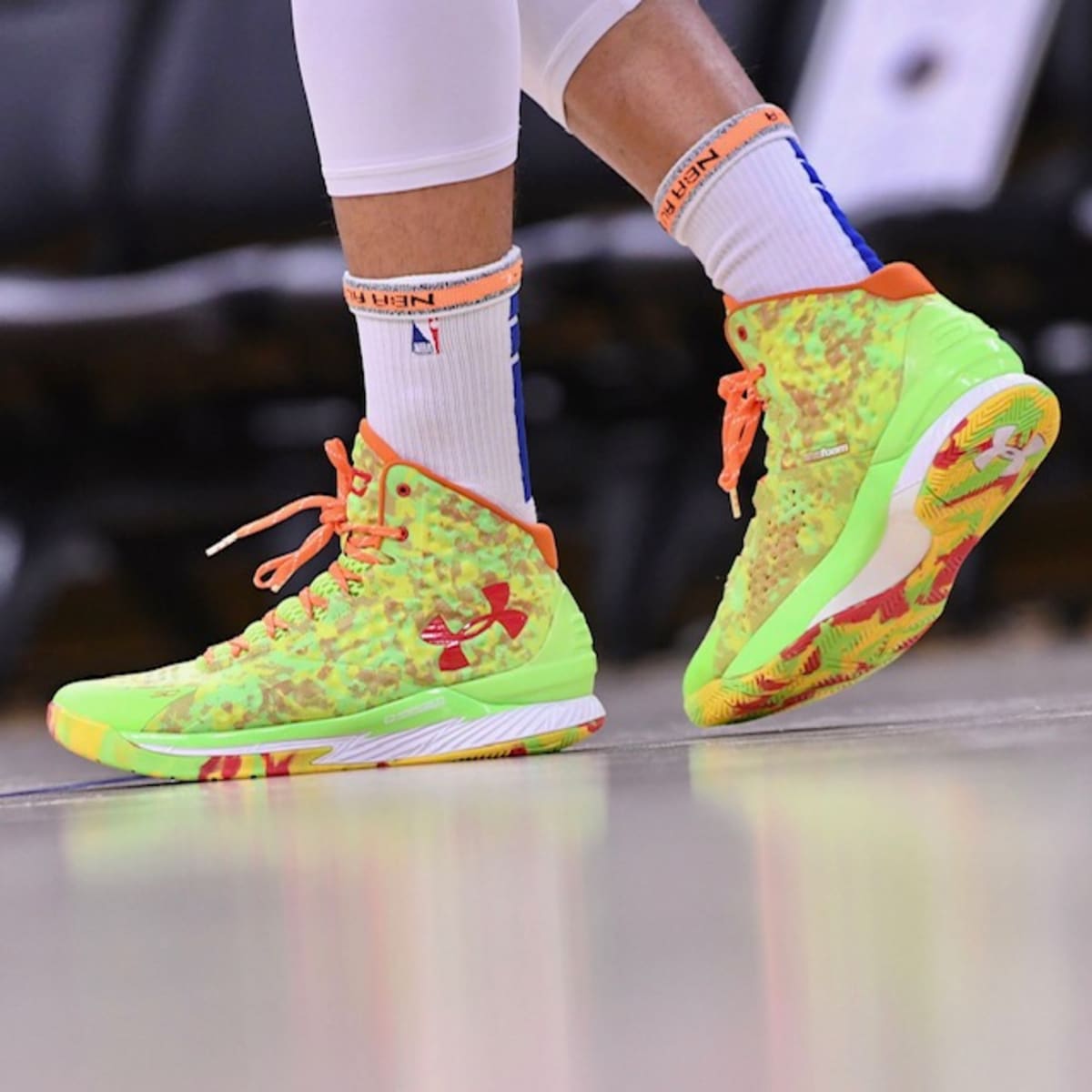 convertible Constricted Founder Stephen Curry Promotes Sour Patch Kids Collaboration - Sports Illustrated  FanNation Kicks News, Analysis and More