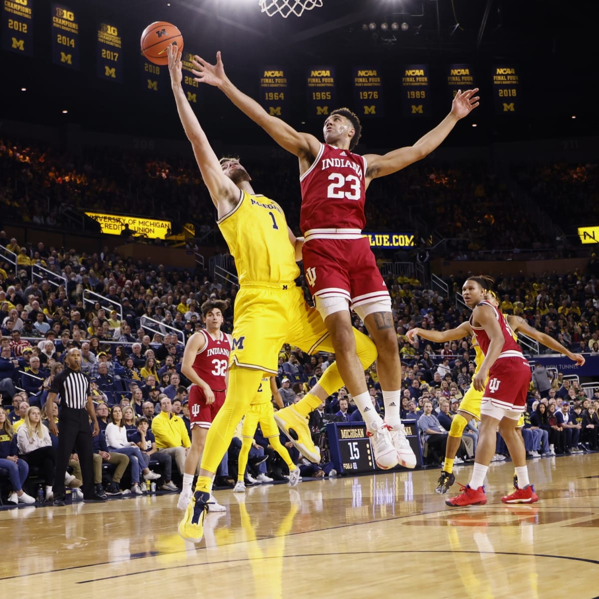 PHOTO GALLERY: The Best Pictures From the Indiana Hoosiers' Victory over  the Michigan Wolverines - Sports Illustrated Indiana Hoosiers News,  Analysis and More