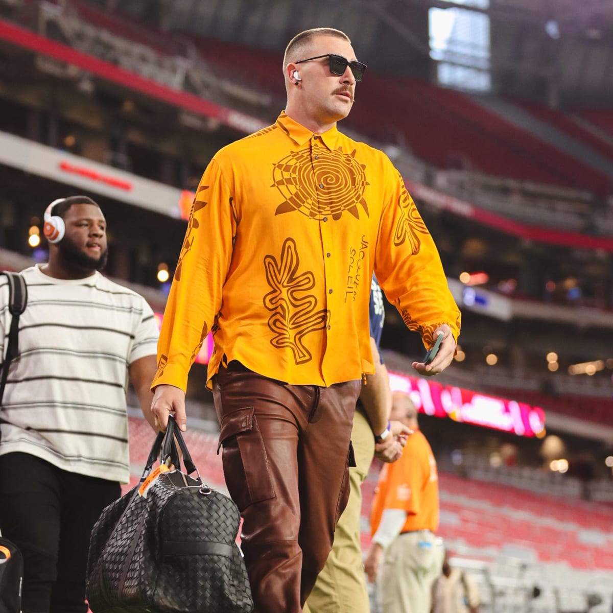 Travis Kelce Wears Cleveland-Inspired Outfit to Chiefs Game - Sports  Illustrated FanNation Kicks News, Analysis and More