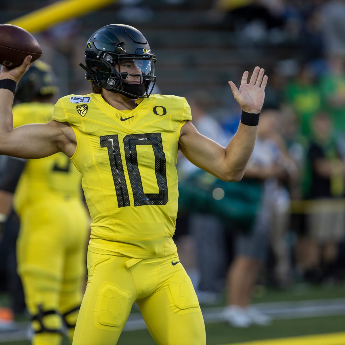 Highlight: Justin Herbert Escapes a Sack, Delivers Dime to Johnny