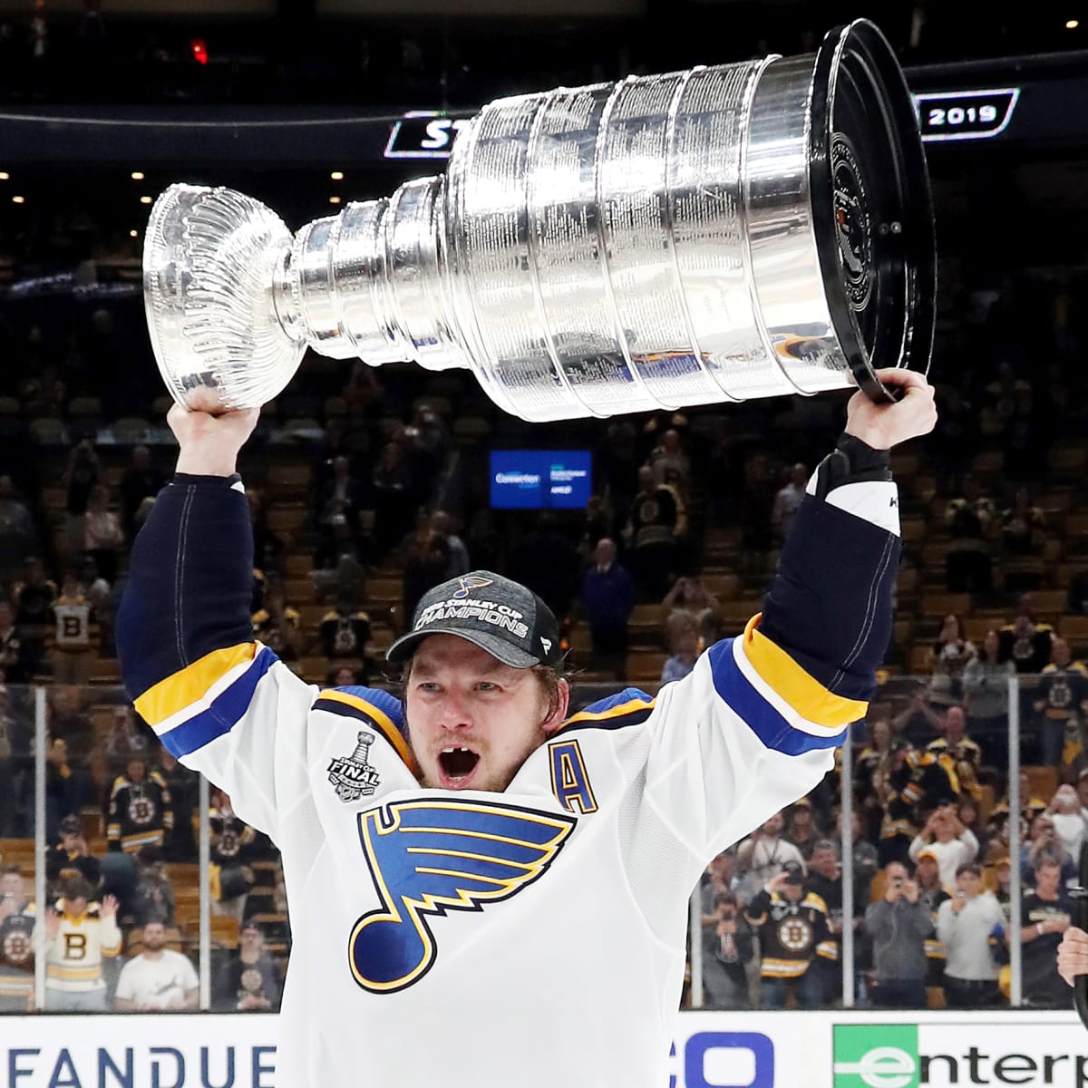 Vladimir Tarasenko&#39;s son took photo in Stanley Cup before Blues won -  Sports Illustrated
