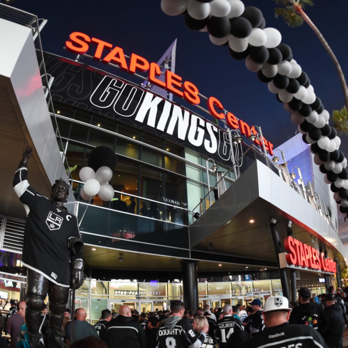 Jewish fans rally around NorCal's other NBA team as Kings go to playoffs –  J.