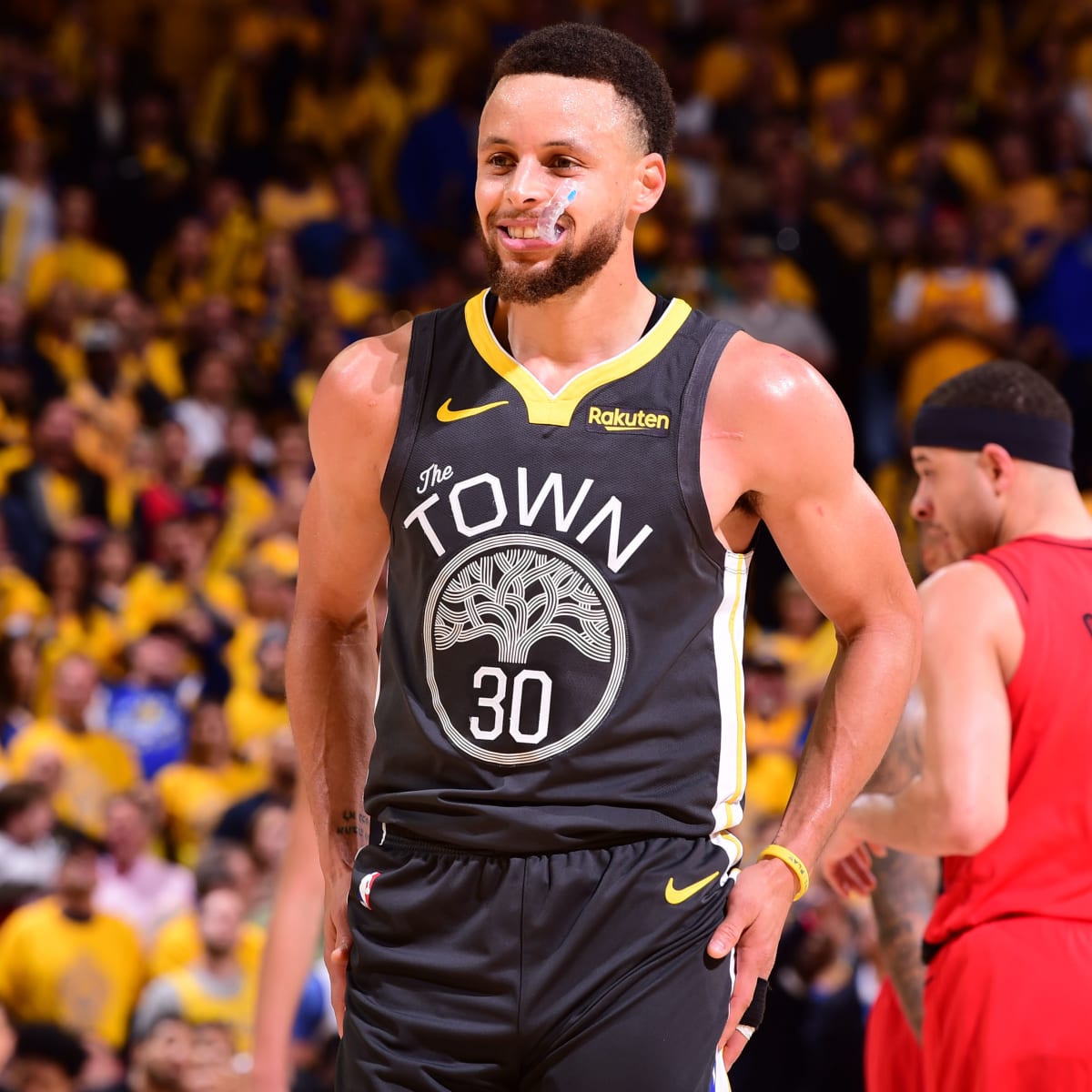 the town steph curry jersey