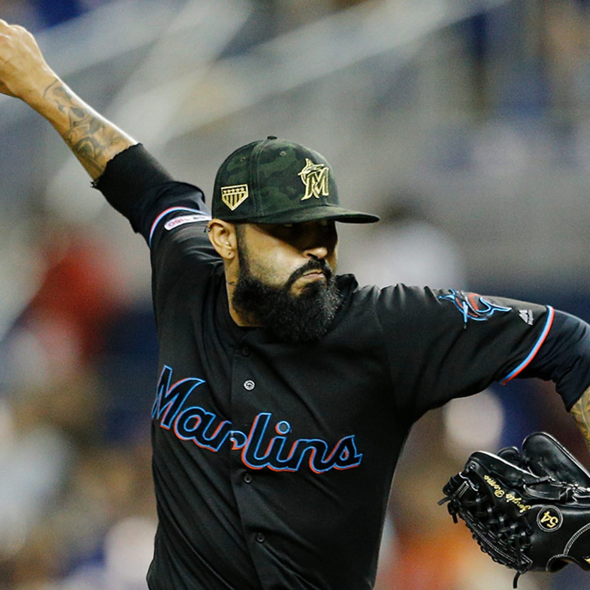 Sergio Romo trade: Twins get veteran reliever from Marlins