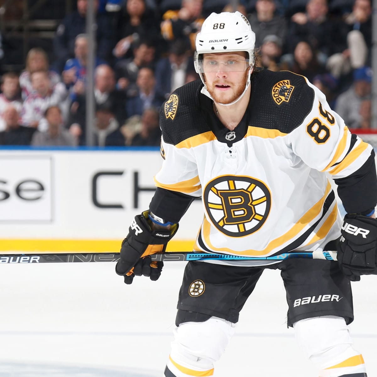 Bruins' David Pastrnak out Friday, 'day-to-day' with core injury