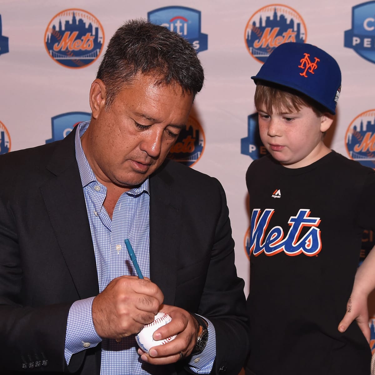 Ron Darling: Mets star, SNY broadcaster diagnosed with thyroid cancer -  Sports Illustrated