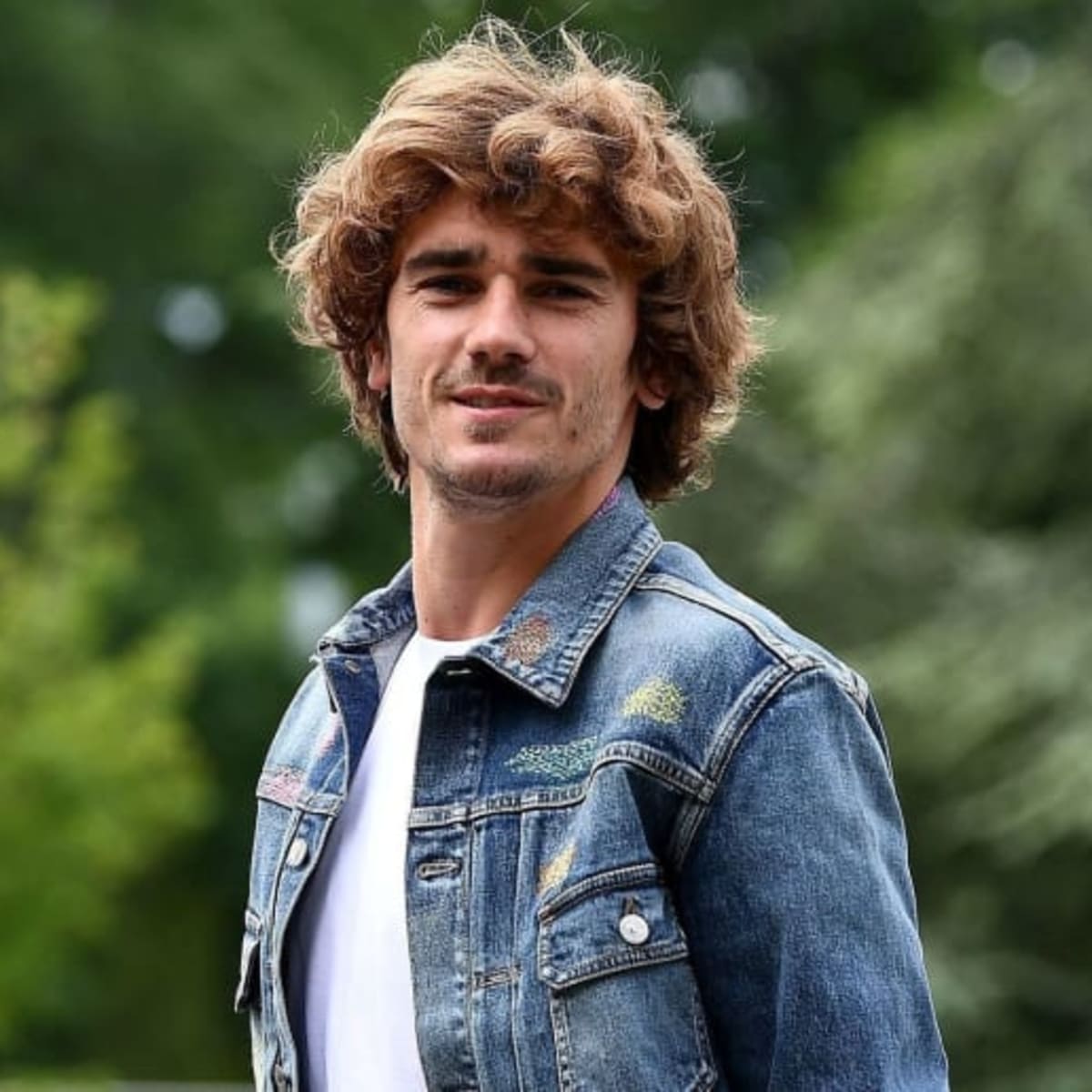 These 7 Antoine Griezmann Haircuts Football Fans Can Copy  2023