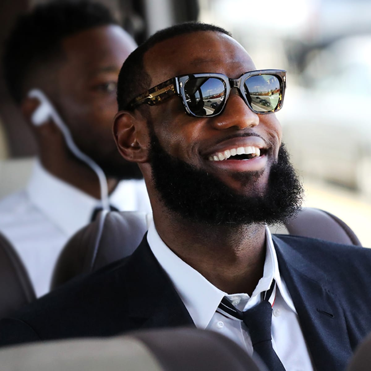 See LeBron James' greatest suits through the years, from oversized