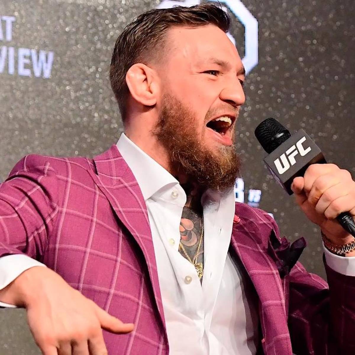 Khabib Nurmagomedov wear that hat 