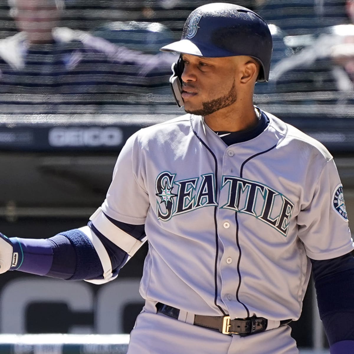 Mariners' Robinson Cano suspended 80 games for PED violation