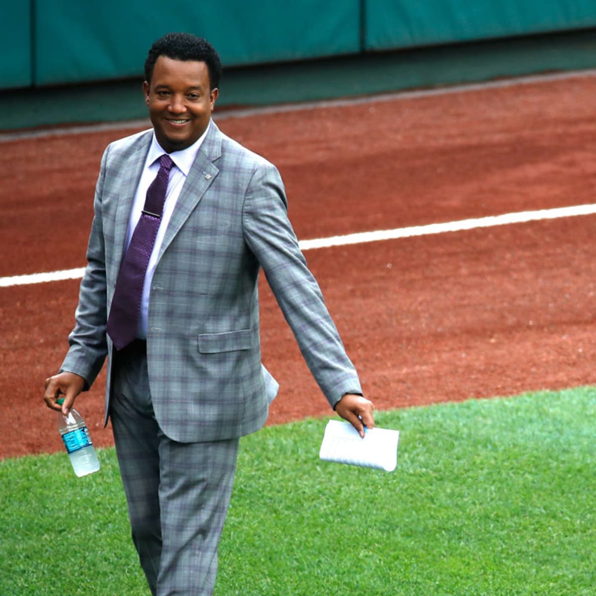 Pedro Martinez signs seven-figure contract extension with TBS - Sports  Illustrated