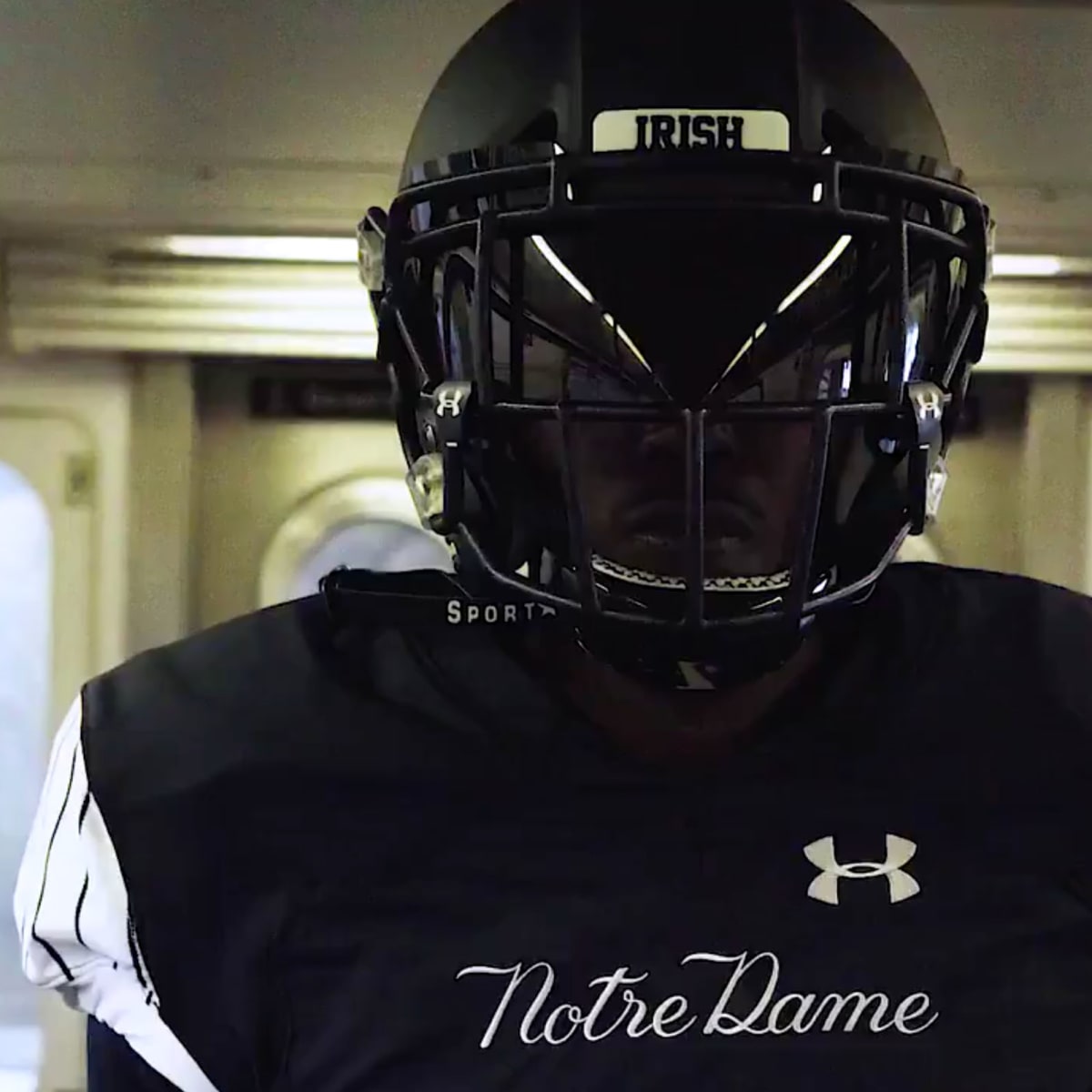 Notre Dame unveils bizarre 2016 Shamrock Series uniforms