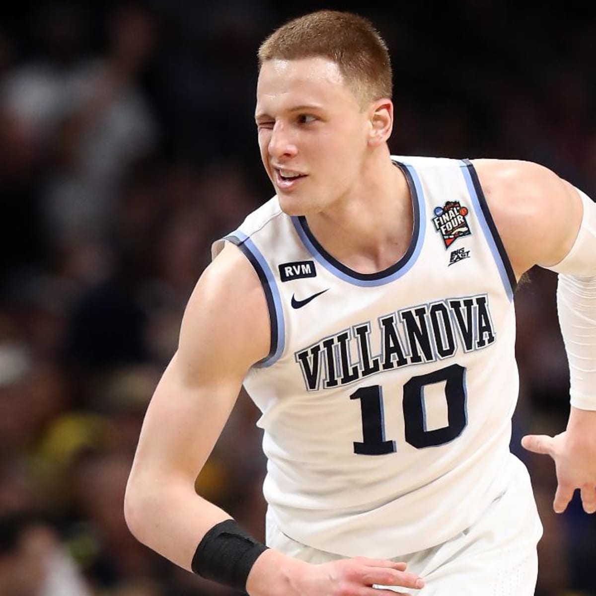 Villanova star Donte DiVincenzo found solace from two Fathers