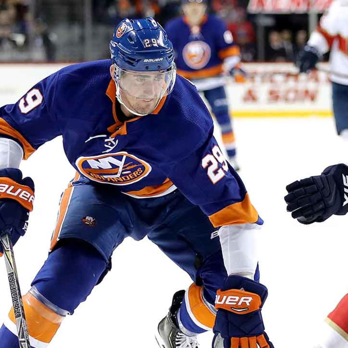 Islanders sign F Brock Nelson to 1-year, $4.25 million deal