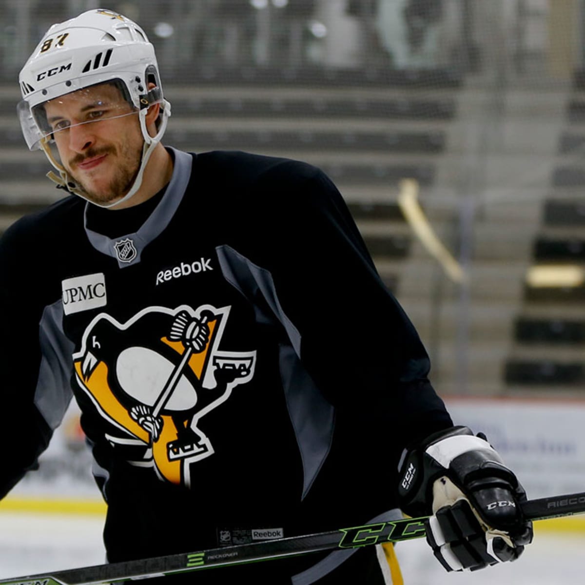 crosby working out  Hot hockey players, Pittsburgh penguins hockey,  Pittsburgh sports
