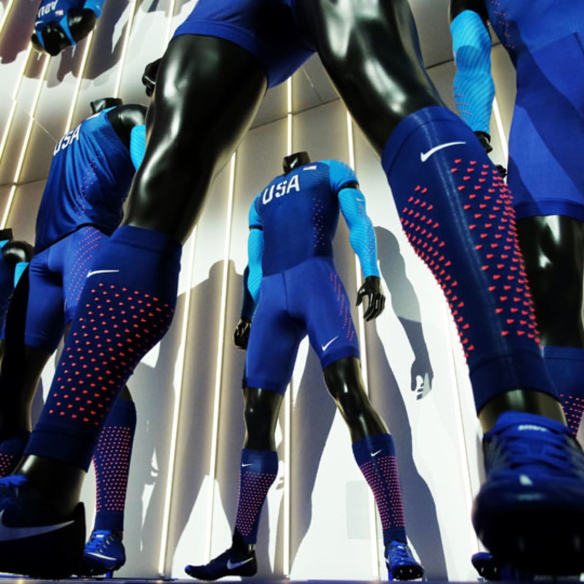 fragancia hazlo plano Centro de niños Olympics 2016: Team USA track uniforms unveiled - Sports Illustrated