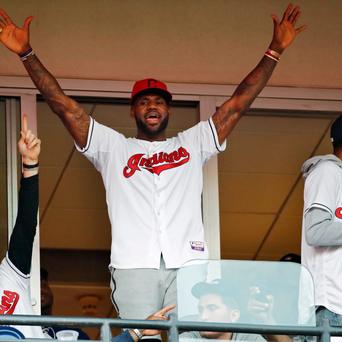 LeBron James on rooting for Yankees vs Indians - Sports Illustrated