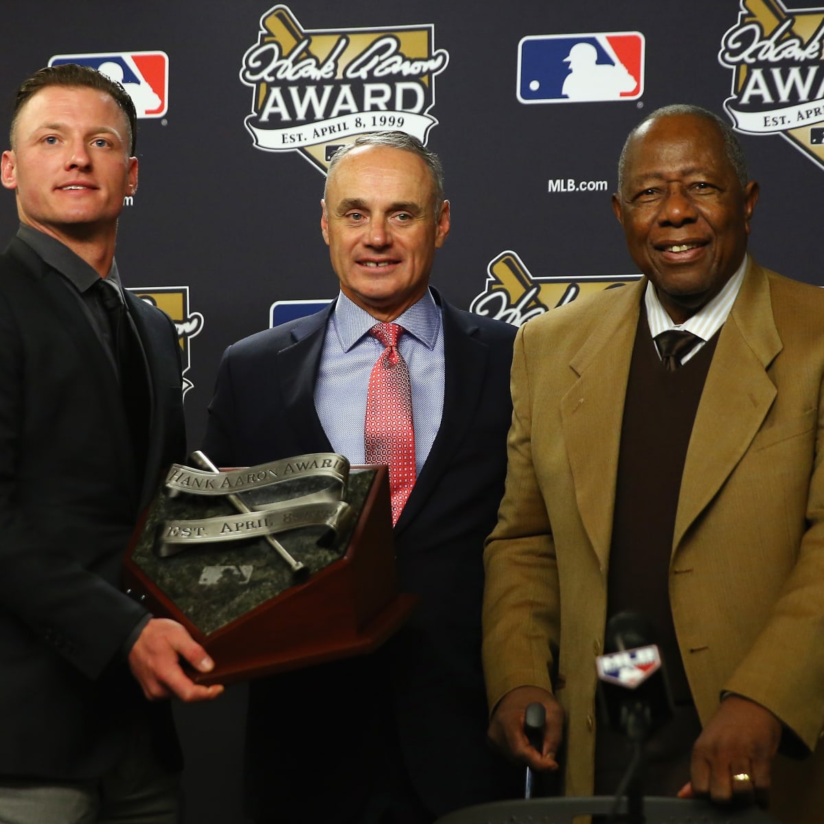 Bryce Harper, Josh Donaldson win NL, AL Hank Aaron Awards - Sports  Illustrated