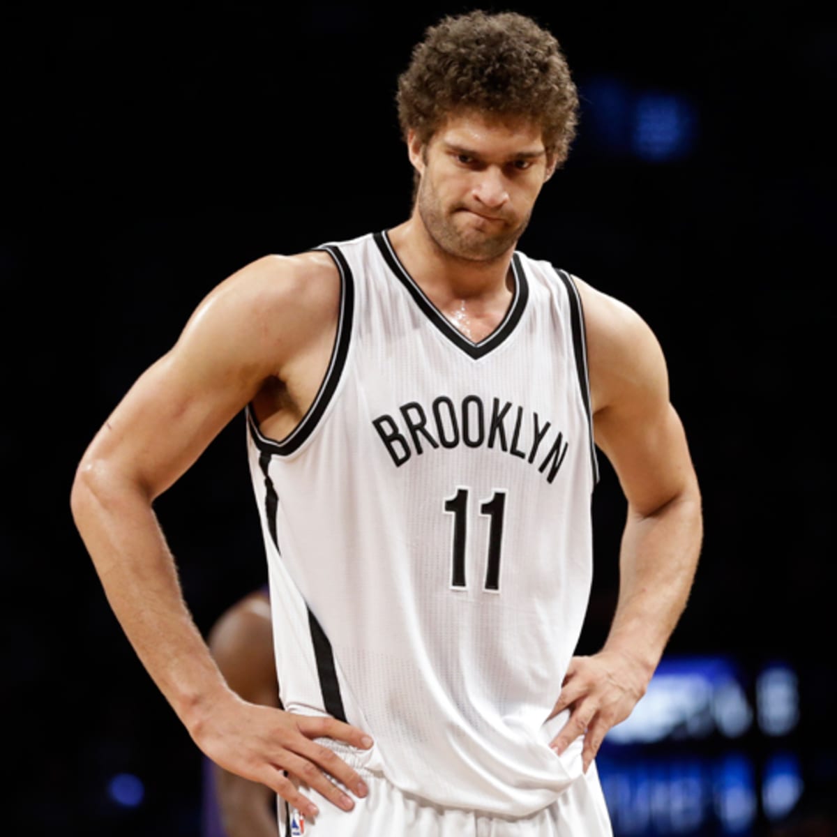 Nets re-sign Brook Lopez to a four-year contract 
