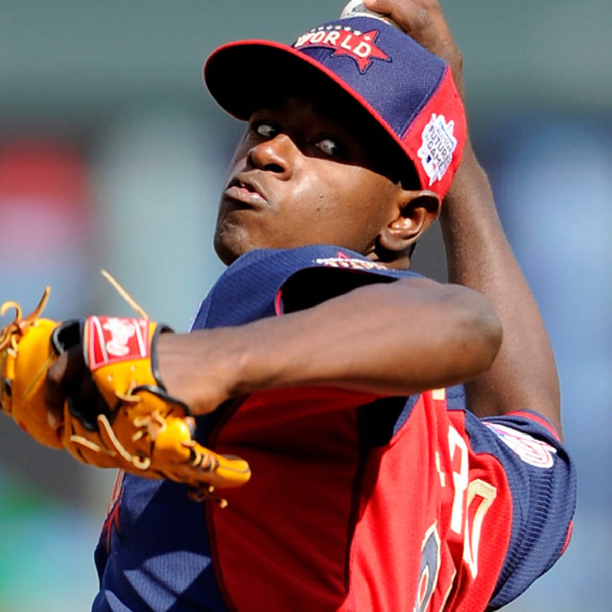 New York Mets sign right-handed pitcher LaTroy Hawkins to minor league deal  