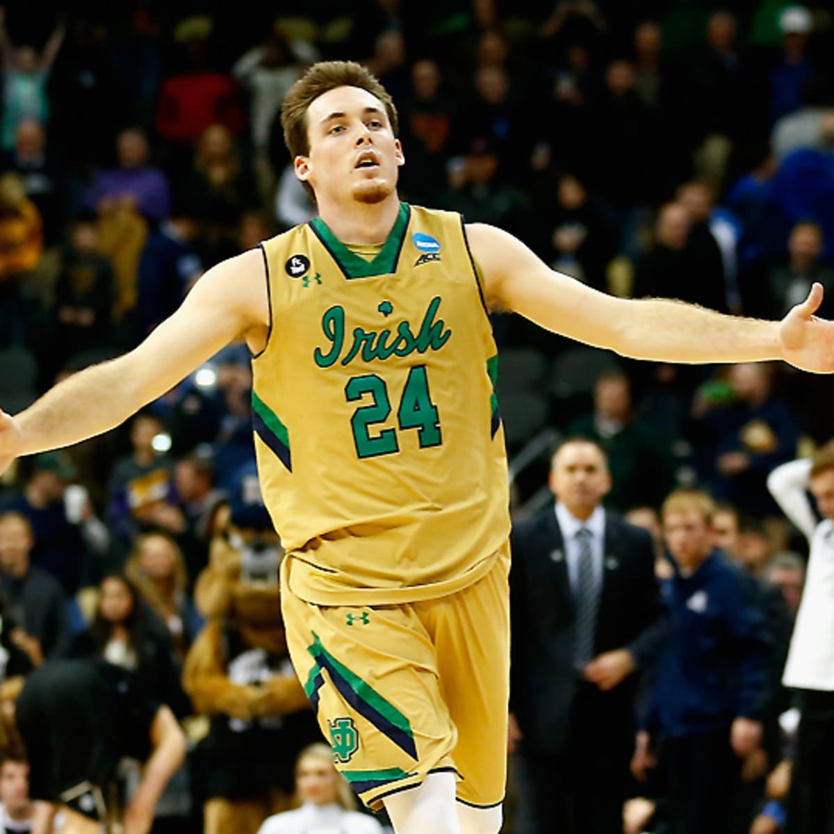 Pat Connaughton Helped Notre Dame Outlast Butler In An Overtime Thriller Sports Illustrated